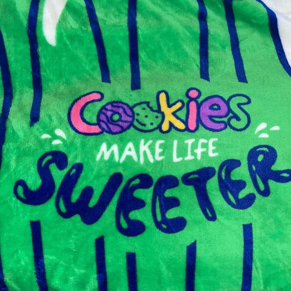 Large 6 ft Girl Scout sleeping blanket - Picture 3 of 5